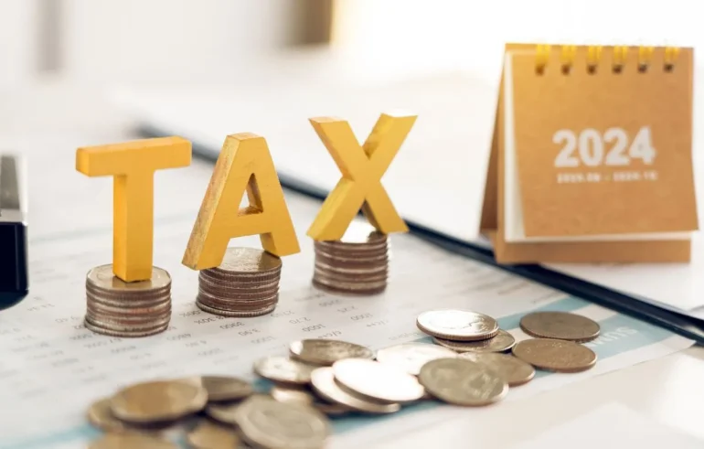 ITR Filing 2024: Expert Guidance on Filing Income Tax Return without Form 16