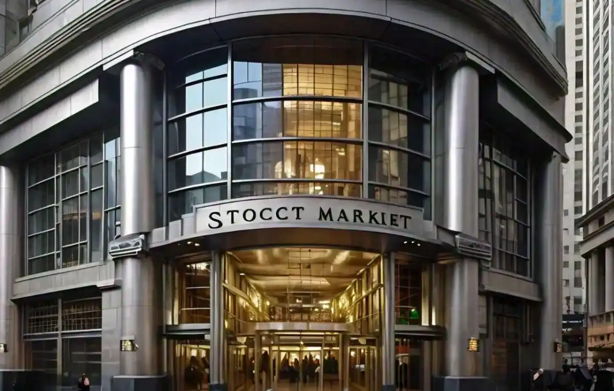 Stock Market Today Surges to Record High! What's Next After Powell's Testimony?